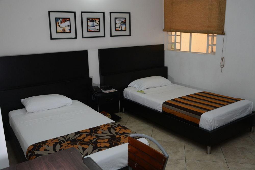 Hotel Quinta Avenida Cúcuta エクステリア 写真
