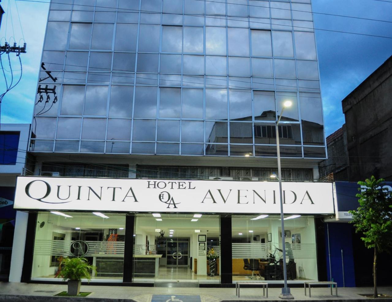 Hotel Quinta Avenida Cúcuta エクステリア 写真